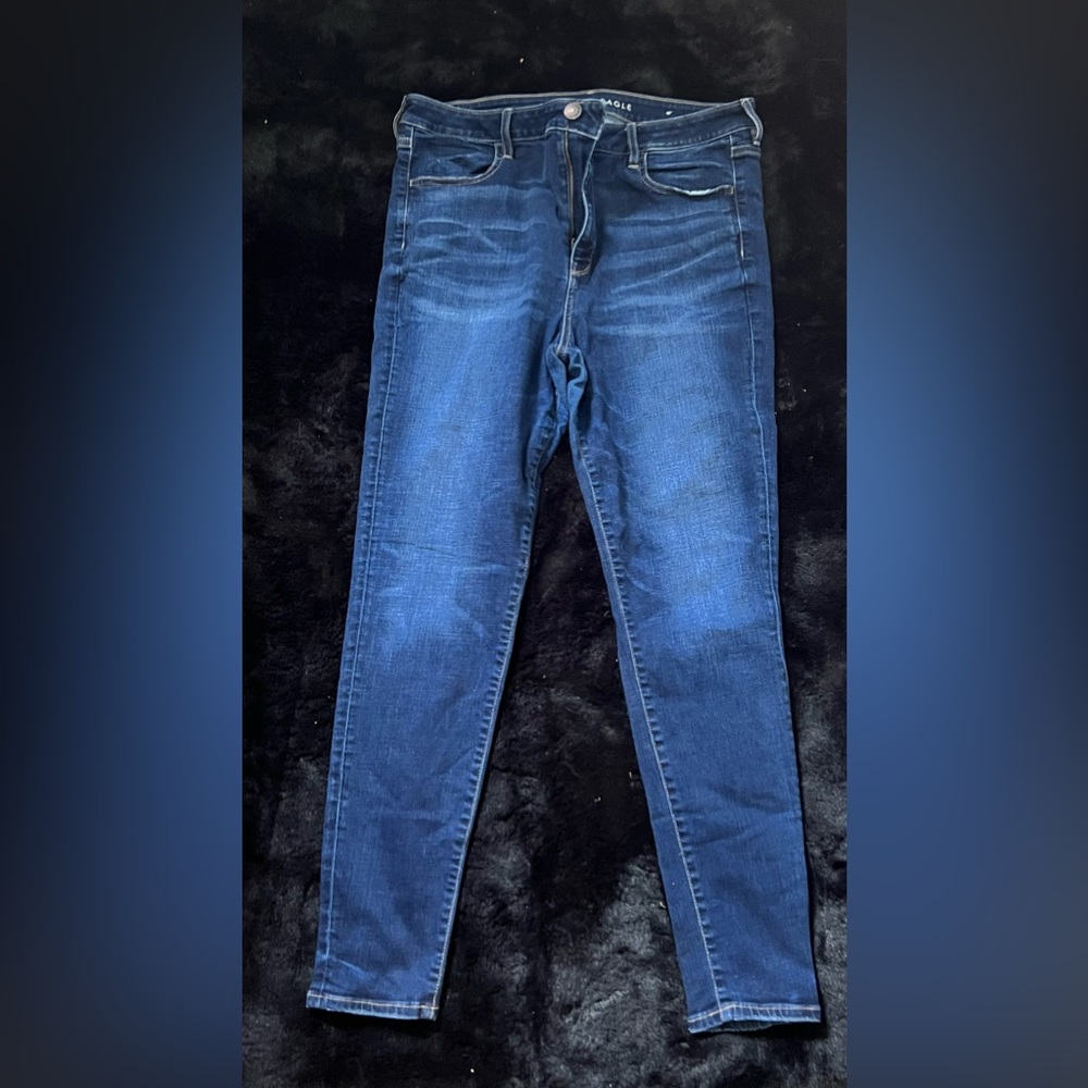 Blue jeans no rips great quality American Eagle Size 18